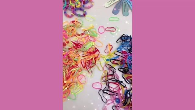 Подарочный набор для девочек: резинки, заколки, бантики для волос смотреть онлайн