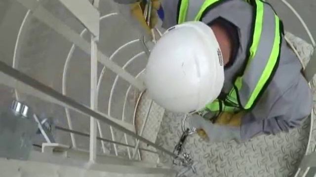 Система вертикальной страховки SKC смотреть онлайн