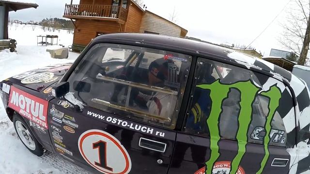 The Братья покатушки на льду Макс учит механику смотреть онлайн