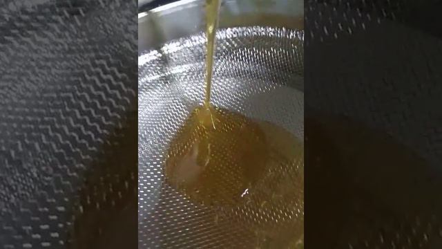 Качаю мёд! смотреть онлайн