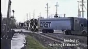 Поезд въехал в фуру