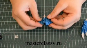 Елочная игрушка из лент своими руками. Как сделать елочное украшение? Пошаговый видео урок