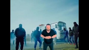 ДАВИДЫЧ ПРИСЕДАЕТ 1200 РАЗ