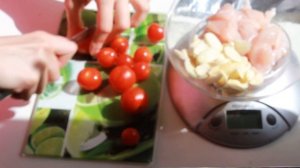 ЭКСТРИМАЛЬНОЕ ПОХУДЕНИЕ! Худею на 1000 калорий в ДЕНЬ! Эксперимент над собой! Меню на 1000 калорий.