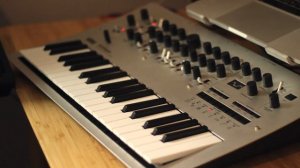 Korg Minilogue Sound Demo (Free Custom Patches)