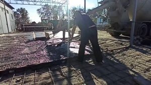 Как правильно бетон из миксера принять.