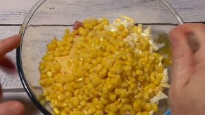 Салат Ёжик | Cалат с кукурузой, яйцами и копченой колбасой | Салат на праздничный стол