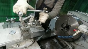 Блок для сверла в резцедержатель