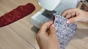 ТАПОЧКИ ИЗ СТАРОГО ПОЛОТЕНЦА! КАК СШИТЬ ТАПОЧКИ ЛЕГКО И ПРОСТО! Выкройка тапочек.