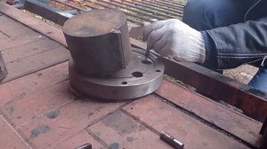 Выприсовка пальцев моховика мотоцикла урал.