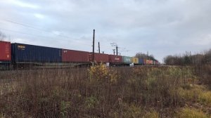 Тепловоз 2ТЭ116-1331 с контейнерным поездом