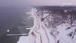 Светлогорск зимой, любительская съёмка с квадрокоптера побережье горда Светлогорск в феврале 2021 г