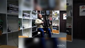 В гостях у Владимира Бутусова гармошка с миди системой