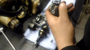 Stihl (штиль) Причина в карбюраторе,последствия в поршневой.