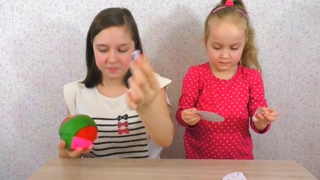 ЛОЛ ИЗ ПЛАСТИЛИНА И БУМАГИ Самодельные Шарики LOL Открываем Куклы Своими Руками смотреть онлайн