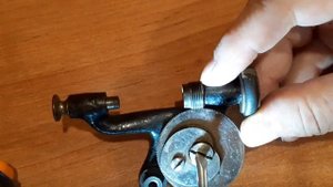 Регулировка механизма намотки шпульки (шпулемоталки) Зингер