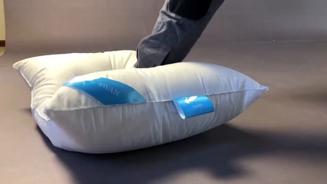 Подушка "Лебяжий пух" 50х70, коллекция "SWAN DOWN". производитель "Goldtex" смотреть онлайн