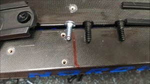 Установка винтовых креплений на лыжи с сотовым сердечником