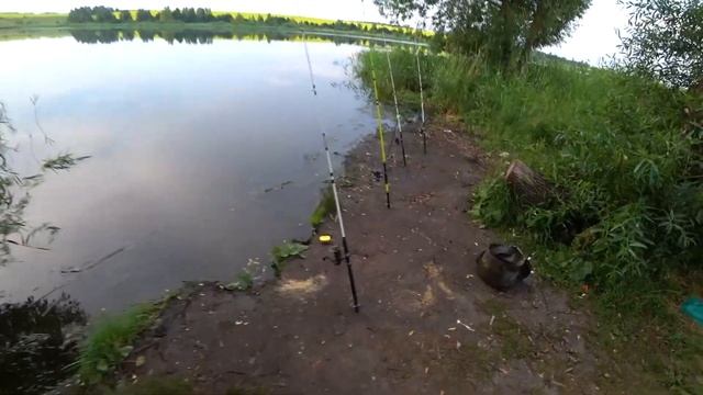 Рыбалка с ночевкой на закидушки (Донки). Еда на костре. Зачетный карась