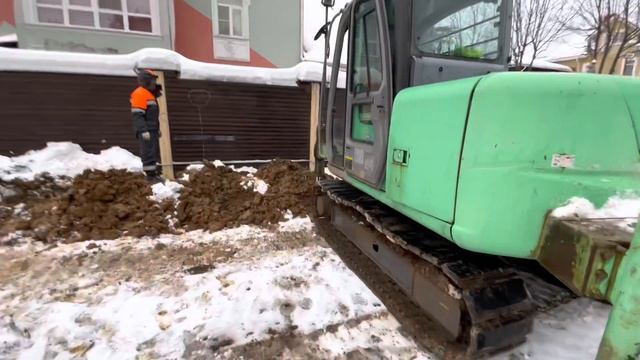 Бурение под шпунт. Шпунтовое ограждение котлована из трубы 273мм длина 8м. +7(495)118-4411