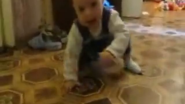 В КАЖДОМ МАЛЕНЬКОМ РЕБЕНКЕ. ОСТОРОЖНО, ОБЕЗЬЯНКИ!