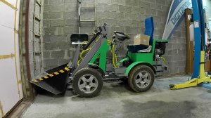 Мини погрузчик и мини трактор классика. Чистка снега .