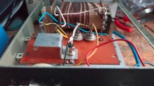 простое зарядное устройство на ТС 180 для автомобильного аккумулятора