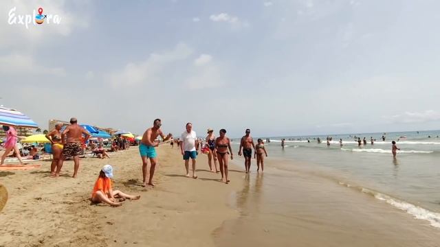 Beach Walk Playa norte peñiscola Castellon Spain. смотреть онлайн