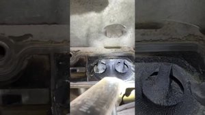Volkswagen Тигуан на замену впускного коллектора чистку клапанов .