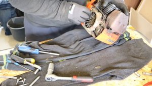 Disassembly of Husqvarna 250rX Brushcutter for spare parts Триммер Хускварна 250рХ на запчасти