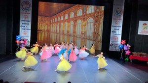 "Русский Вальс". Детская хореографическая студия "Фантазия" на сцене ТЮЗа им. Брянцева, СПб