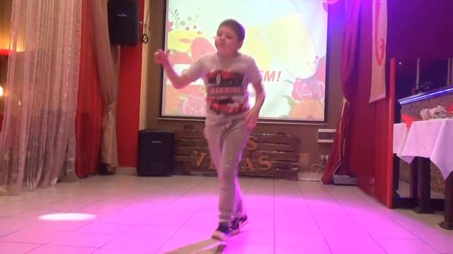 Брейк данс!!! Брейк данс дети!!! Брейк данс выступление!!! Брейк данс для детей!!! смотреть онлайн