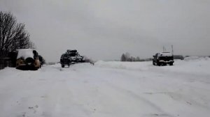 Чистка снега внедорожником