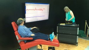 Savannah faces the "fear of loud noise" test at the Natural Science Museum