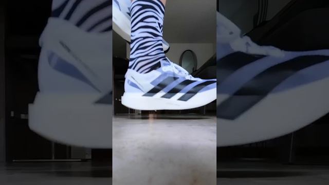 Высокотехнологичная модель Adidas Adizero Adios Pro Evo 1