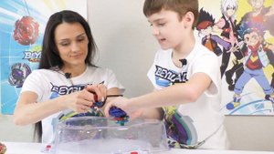 БейБлэйд Берст. Разборные бэйБлейд Аполлос и Артемис B-132 против Спрайзен С5, Зет Ахиллес, Волтрае