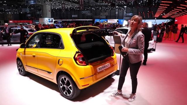 A bord de la Renault Twingo (2019) смотреть онлайн