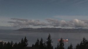 США. Astoria, Oregon. Известный длинный мост соединяющий два штата.