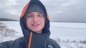 ЗАБРАЛИСЬ В ТАЙГУ НА ПЕРВЫЙ ЛЕД 23-24. Первый лед 2023-2024. Зимняя рыбалка.