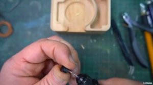 Making the wrist watch and dosimeter from Metro Exodus