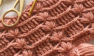 Вязание крючком: Красивый узор для создания жилетов, кардиганов, кофт, шарфов и пр.