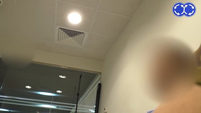 Кто насрал в салоне - BMW Авилоне? смотреть онлайн