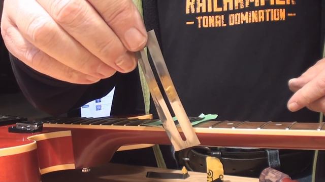 Gibson ES-333 Guitar смотреть онлайн