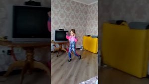 Украина мае талант. Супер танец)) крутая девчонка.