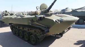 Советская боевая машина десанта БМД-1 (движение)