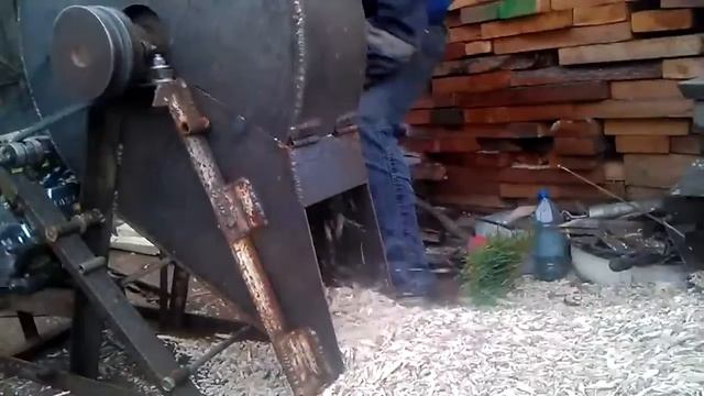 Самодельный щепорез своими руками с бензиновым двигателем 7л с