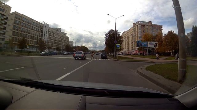 Со скрежетом пропустил пешехода смотреть онлайн