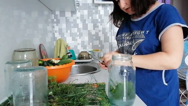 Мариную огурчики? пирог с карасем!!!