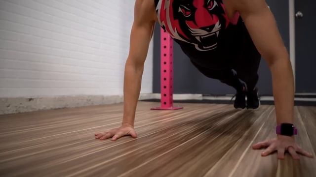 Can't Do Push Ups? (JUST DO THIS!) смотреть онлайн