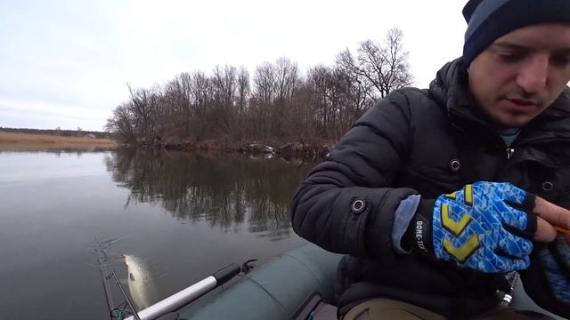 Giant PIKE FROM THE PIT OF MICRORIVER! Catching Pike On Spinning  Successful Winter Fishing